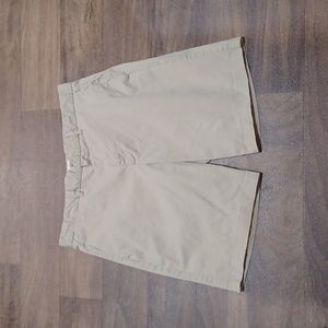 Gap Khaki Shorts Size 32
